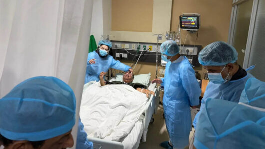 মির্জা আব্বাসকে দেখতে এভারকেয়ারে প্রধানমন্ত্রী তারেক রহমান