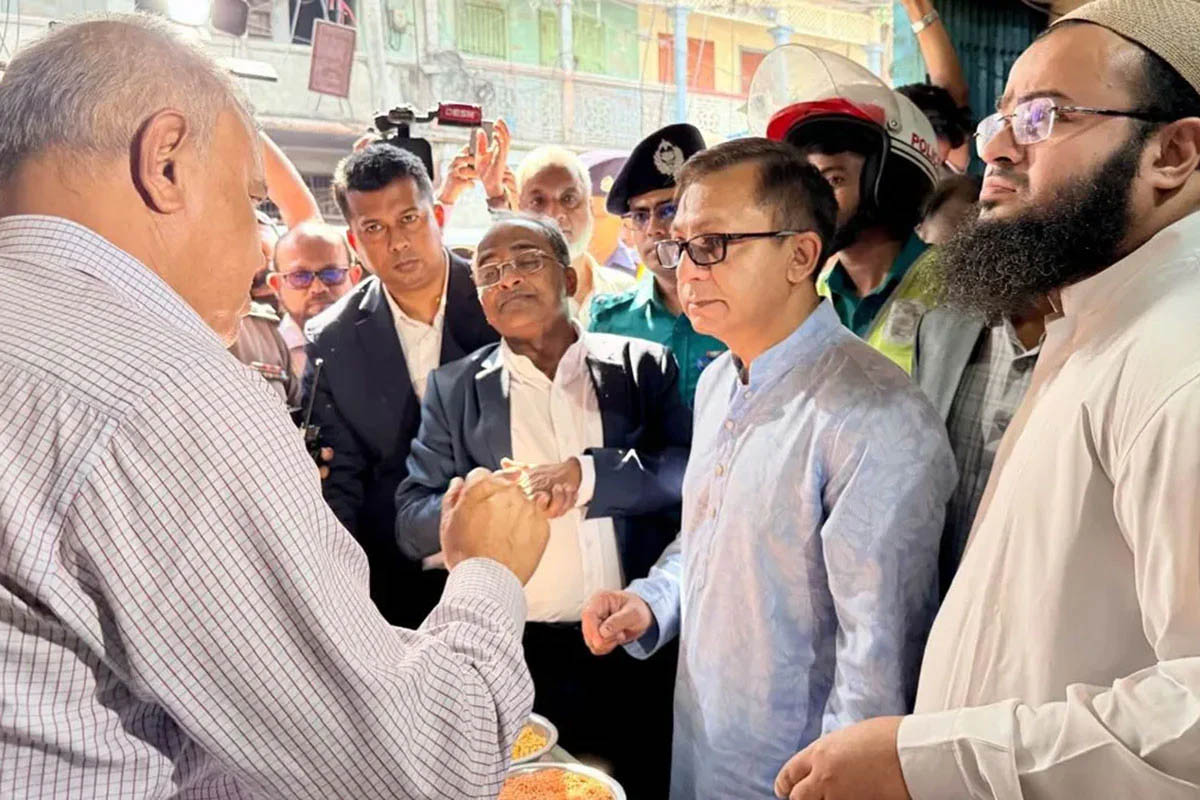 বাজারের মূল্য তারতম্য অনুসন্ধানে ফ্যাক্ট ফাইন্ডিং কমিটি হবে: বাণিজ্যমন্ত্রী