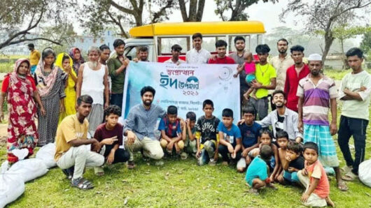 সুবিধাবঞ্চিত মানুষের মাঝে দ্বিতীয় ধাপে শাবি ‘স্বপ্নোত্থান’র ঈদবস্ত্র বিতরণ