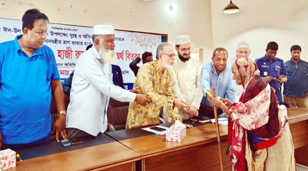 কুলাউড়ায় প্রধানমন্ত্রীর ঈদ উপহার কার্যক্রমের উদ্বোধন করলেন এমপি শকু