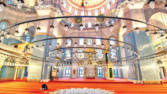 ইতিকাফ আল্লাহর সান্নিধ্যে অবস্থান