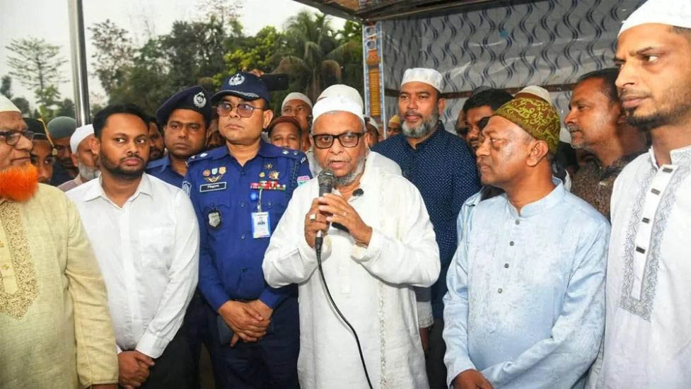 দুবাইয়ে নি হ ত সালেহ’র পরিবারের জন্য যা করলেন মন্ত্রী আরিফ