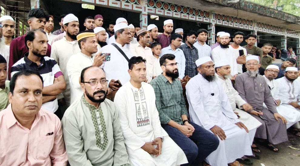 কানাইঘাটে অ*গ্নি*কাণ্ডে ক্ষতিগ্রস্ত বসতবাড়ি পরিদর্শনে এমপি মুফতি আবুল হাসান