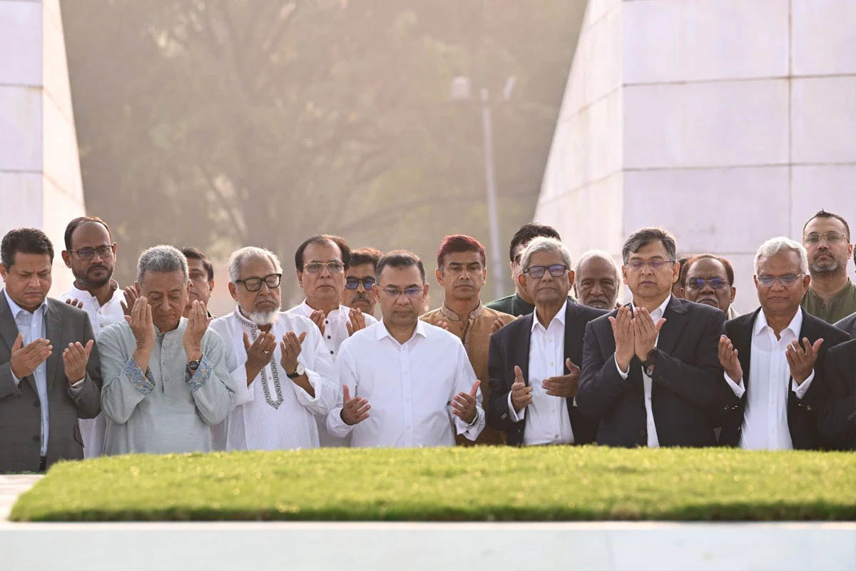 শহীদ জিয়া ও খালেদা জিয়ার সমাধিতে তারেক রহমানের শ্রদ্ধা