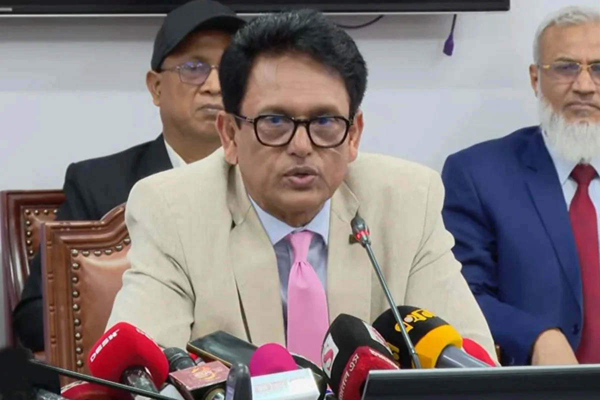 মন্ত্রণালয়ে শিক্ষামন্ত্রীর ব্রিফিং