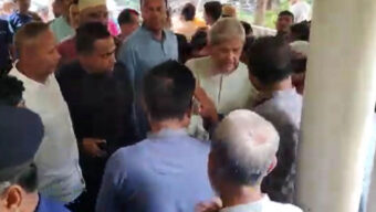 নেতাকর্মীদের সাথে মির্জা ফখরুলের ঈদ শুভেচ্ছা বিনিময়