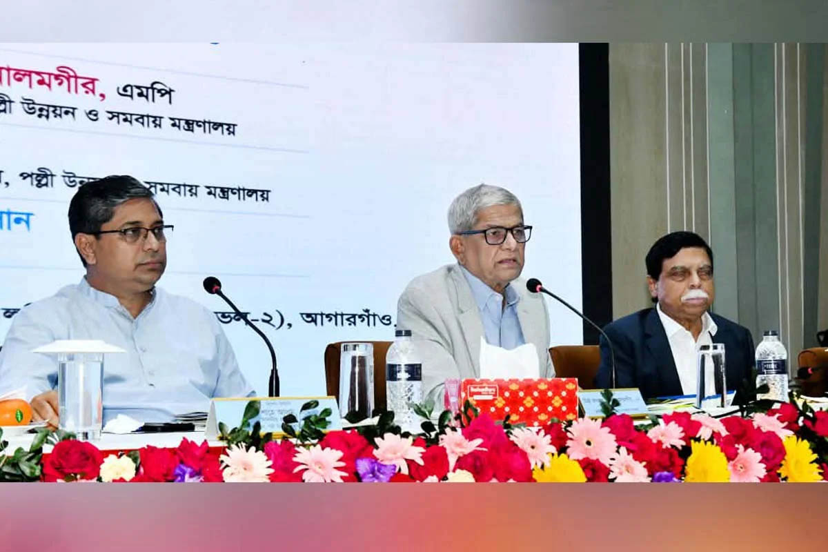 এলজিইডির উন্নয়ন কার্যক্রমে গতি আনতে সমন্বিত পরিকল্পনার আহ্বান স্থানীয় সরকার মন্ত্রীর