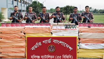 বিপুল পরিমাণ ভারতীয় কসমেটিকস জ ব্দ