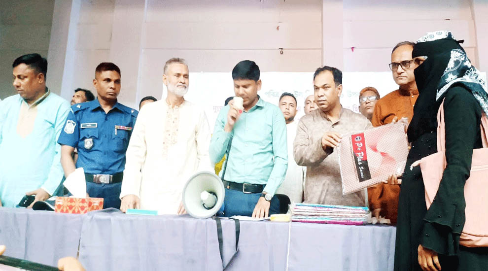 শান্তিগঞ্জে প্রধানমন্ত্রীর ত্রাণ তহবিলের সহায়তা বিতরণ