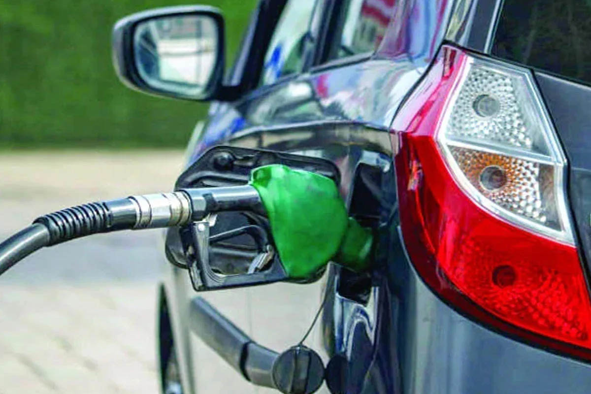 আপাতত বাড়ছে না জ্বালানি তেলের দাম
