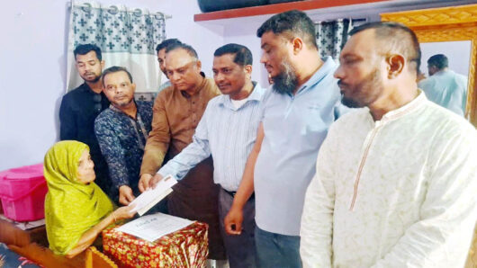 সাংবাদিক তুরাবসহ জুলাই শহিদদের পরিবারে এমপি এমরান চৌধুরীর ভালোবাসার পরশ
