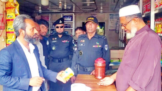 কুলাউড়ায় ৩ প্রতিষ্ঠানে খাবারে বি*ষ, রেস্টুরেন্ট সিলগালা