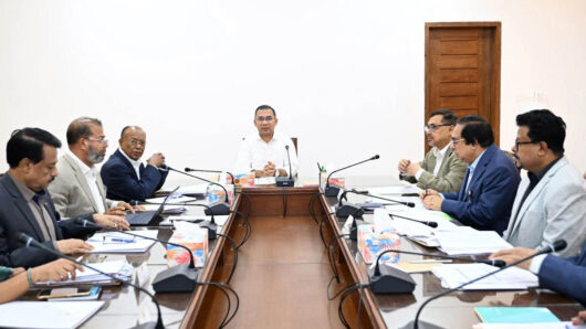 চিকিৎসাসেবা নিশ্চিত করতে ‘ই-হেলথ’ কার্ড চালুর নির্দেশ প্রধানমন্ত্রীর