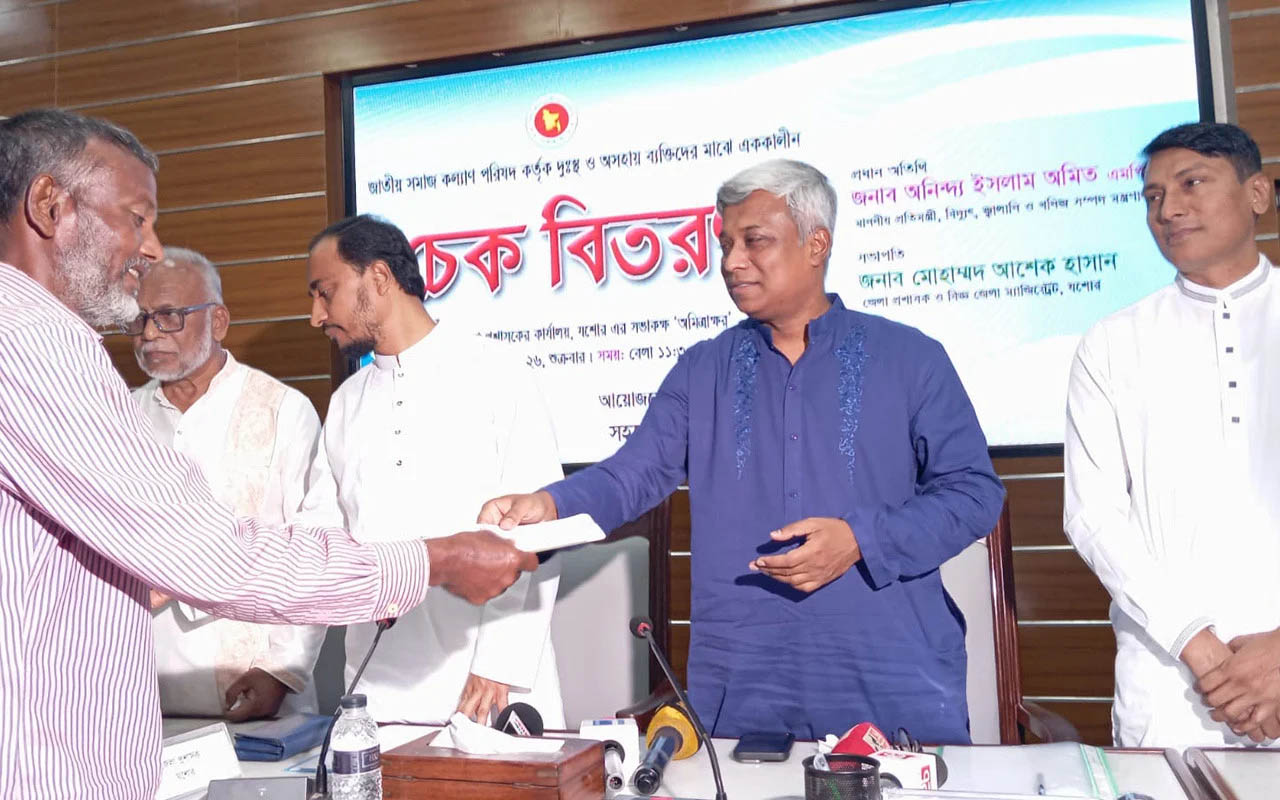 ‘এপ্রিলের জ্বালানি নিশ্চিত হয়েছে, এখন ৯০ দিনের চাহিদা নিশ্চিতে কাজ করছে সরকার’
