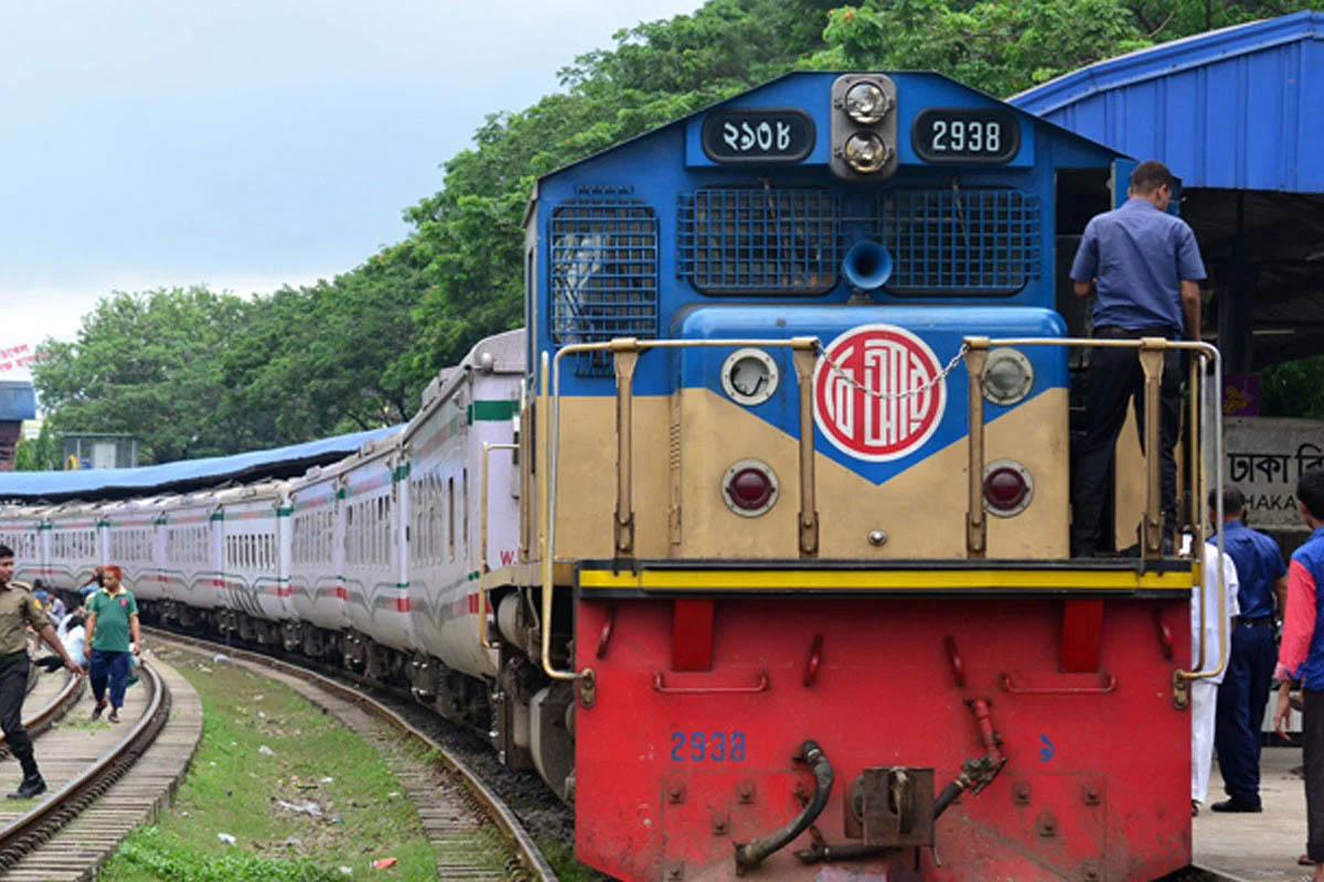 ঈদযাত্রায় বিমানবন্দর স্টেশনে থামবে না ৯ আন্তনগর ট্রেন