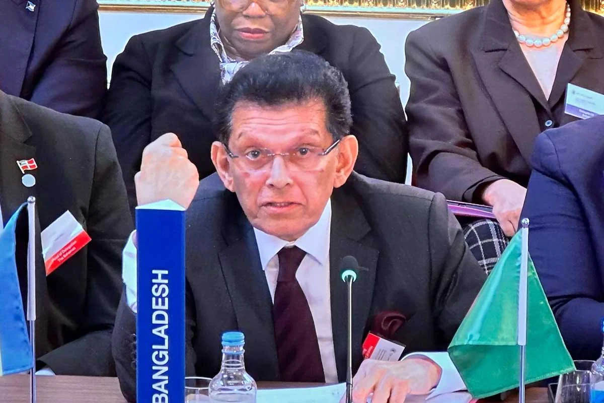 লন্ডনে কমনওয়েলথ বৈঠকে যোগ দিয়েছেন পররাষ্ট্রমন্ত্রী