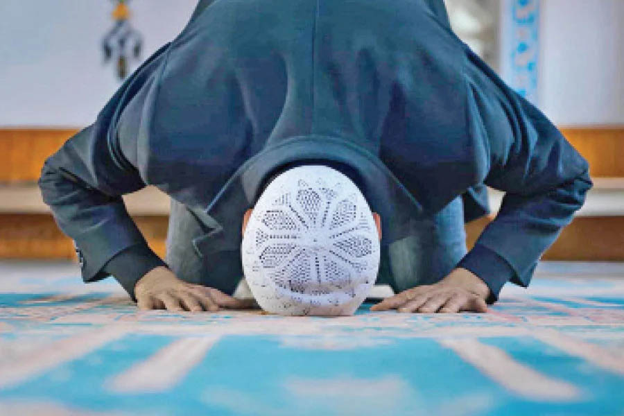 নফল নামাজ আল্লাহর নৈকট্য লাভের মাধ্যম