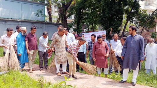 হবিগঞ্জ জেলা পরিষদের পরিষ্কার পরিচ্ছন্নতা অভিযান কার্যক্রমের উদ্বোধন