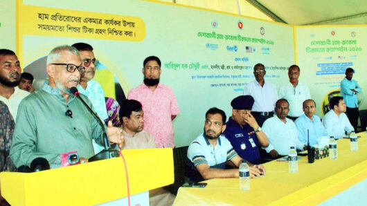 টিকাদানে একজন শিশুও যেন বাদ না পড়ে: মন্ত্রী আরিফুল চৌধুরী