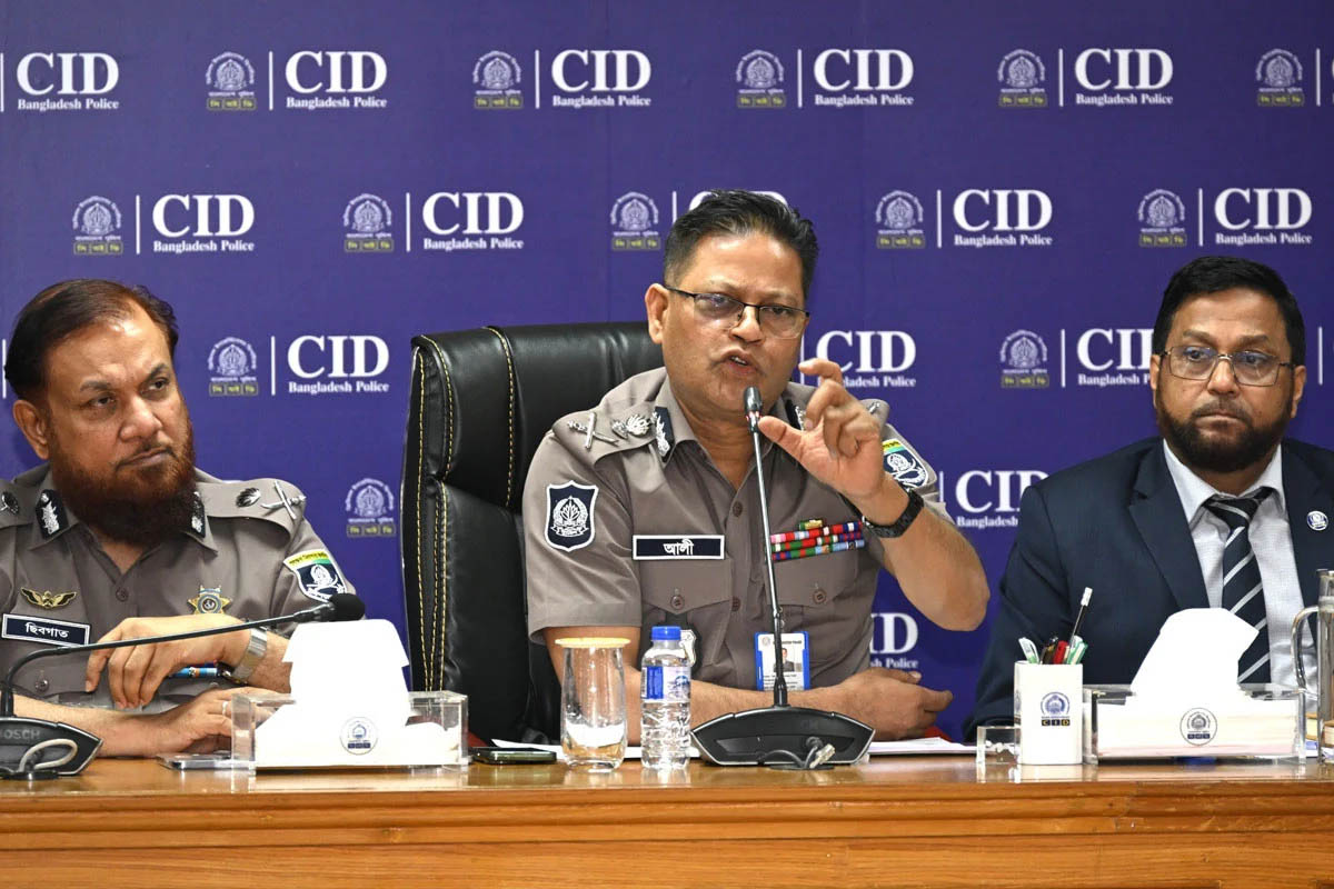 পুলিশের মহাপরিদর্শক (আইজিপি) মো. আলী হোসেন ফকির বলেছেন