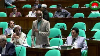 সংবিধান সংশোধনে ১৭ সদস্যের কমিটি গঠনের প্রস্তাব সরকারি দলের