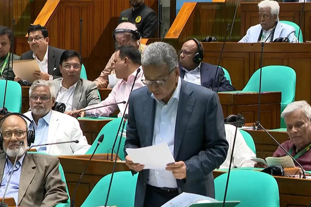 ব্যাংক ঋণের ওপর নির্ভরতা কমাতে উদ্যোগ নিয়েছে সরকার: অর্থমন্ত্রী