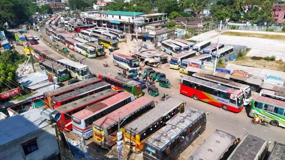 বাসভাড়া না বাড়াতে মালিক সমিতির নির্দেশ