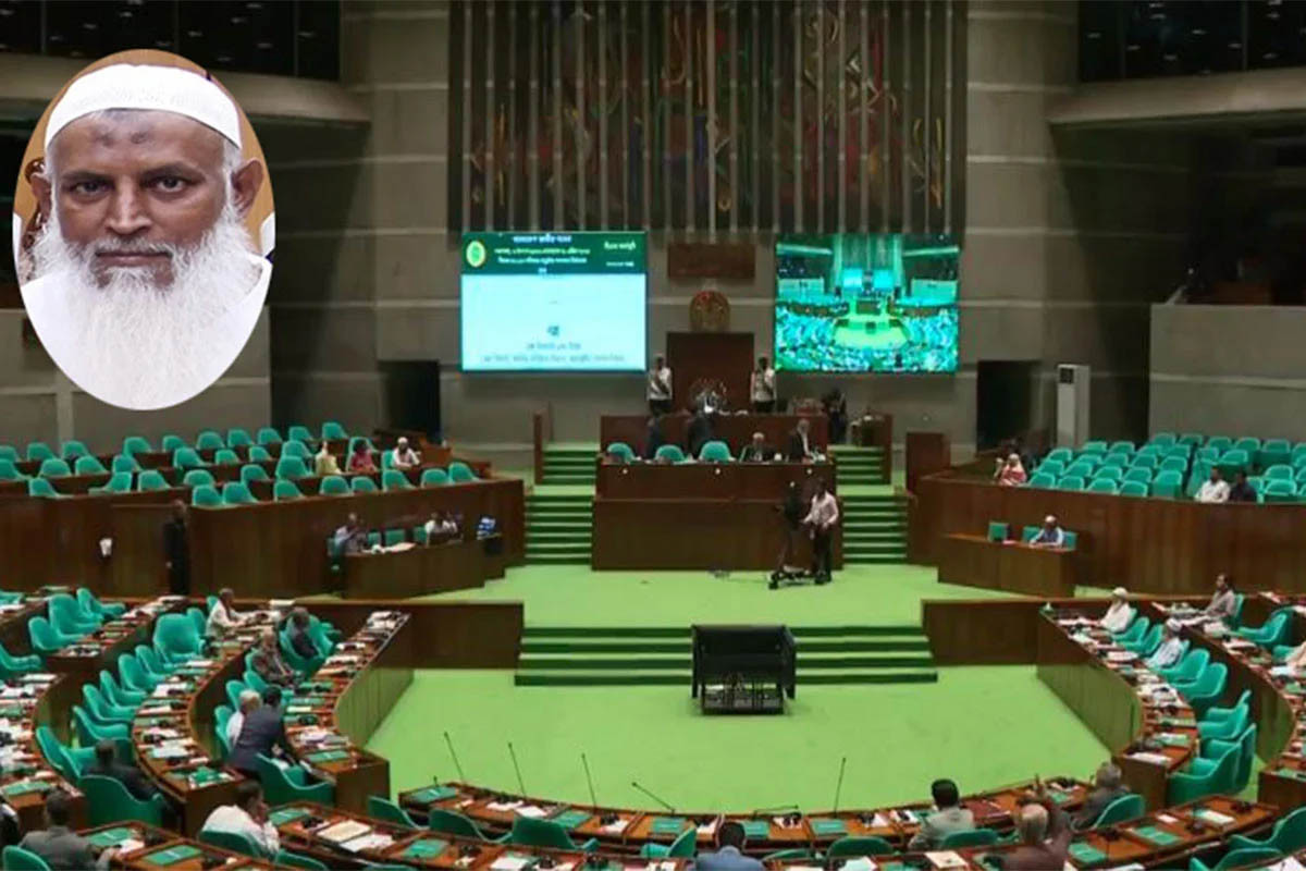 হজে খরচ কমাতে বিমান ভাড়া হ্রাস : ধর্মমন্ত্রী