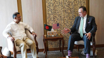 প্রধানমন্ত্রীর সঙ্গে মার্কিন রাষ্ট্রদূতের সৌজন্য সাক্ষাৎ