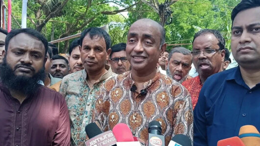 কৃষক কার্ড বিতরণে রাজনৈতিক বিবেচনার সুযোগ নেই : আইনমন্ত্রী