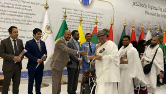 সৌদি আরব পৌঁছেছে বাংলাদেশের প্রথম হজ ফ্লাইট