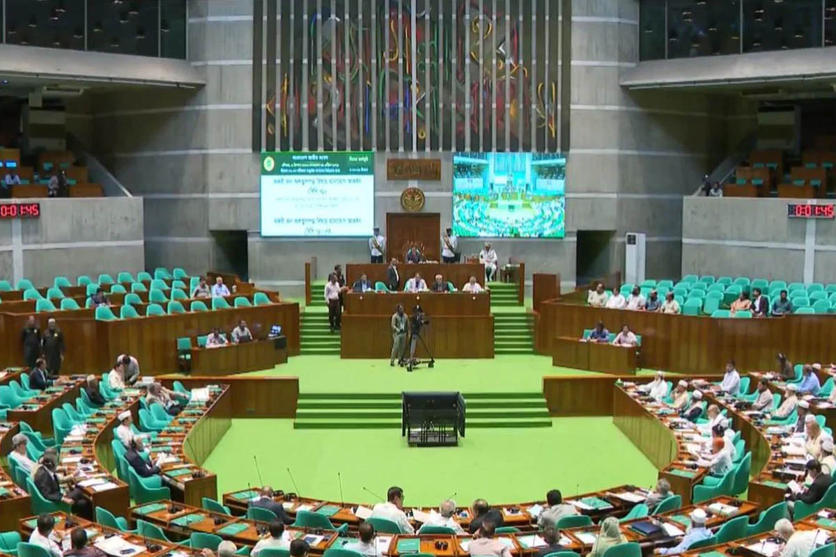 বিদ্যুৎ, জ্বালানি ও খনিজ সম্পদমন্ত্রী ইকবাল হাসান মাহমুদ টুকু