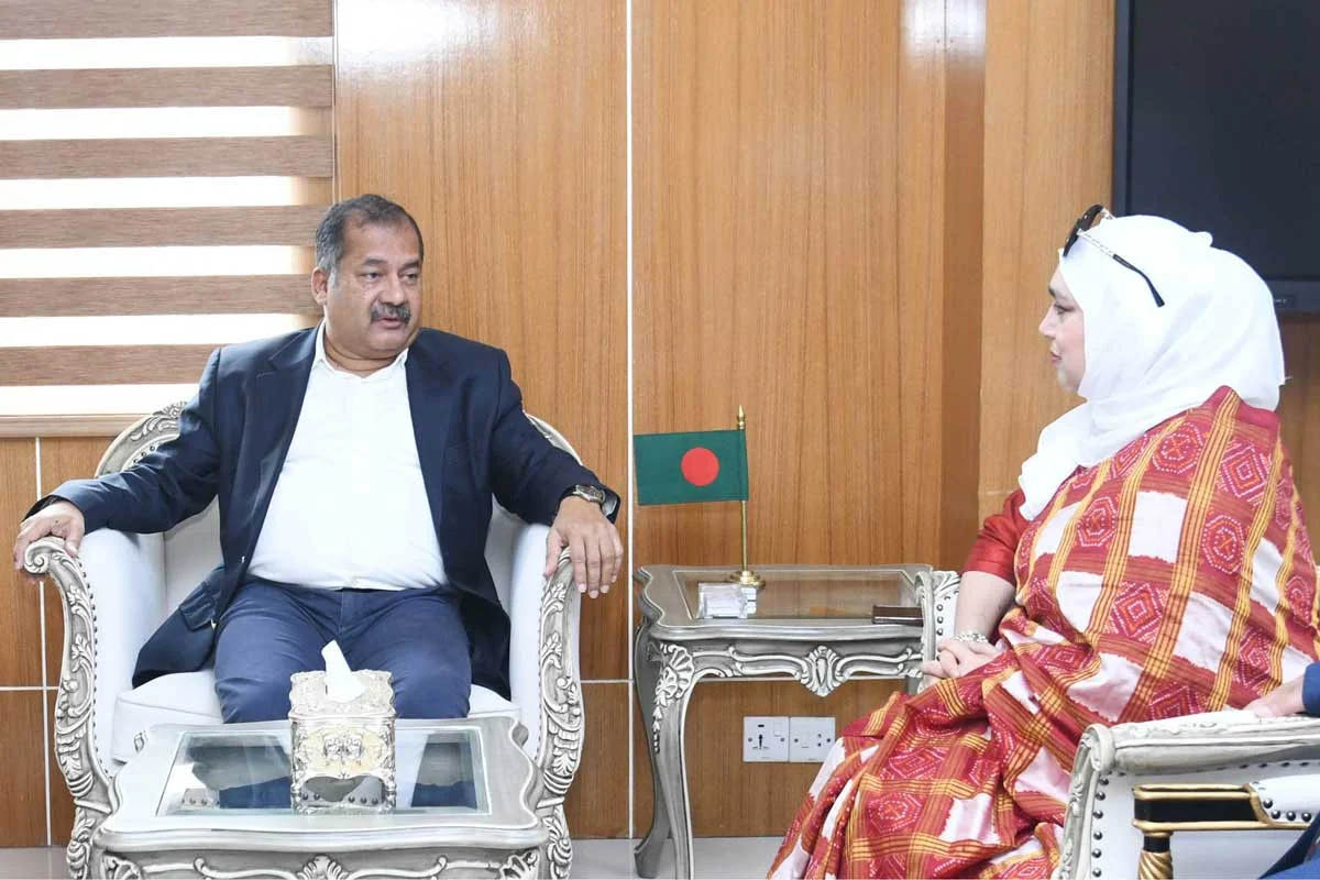 প্রবাসীদের জ্ঞান ও বিনিয়োগে শক্তিশালী হচ্ছে অর্থনীতি: তথ্যমন্ত্রী