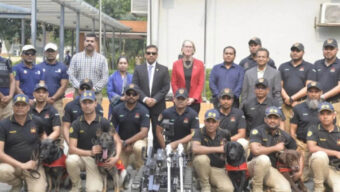 যুক্তরাজ্যের হাইকমিশনারের ডিএমপির সিটিটিসি পরিদর্শন