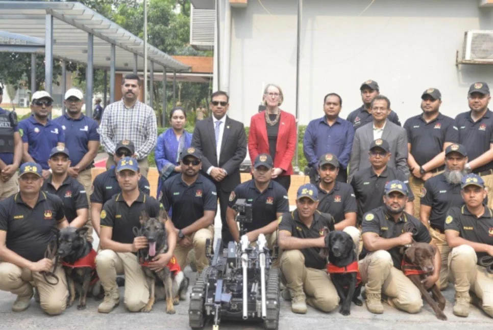 যুক্তরাজ্যের হাইকমিশনারের ডিএমপির সিটিটিসি পরিদর্শন