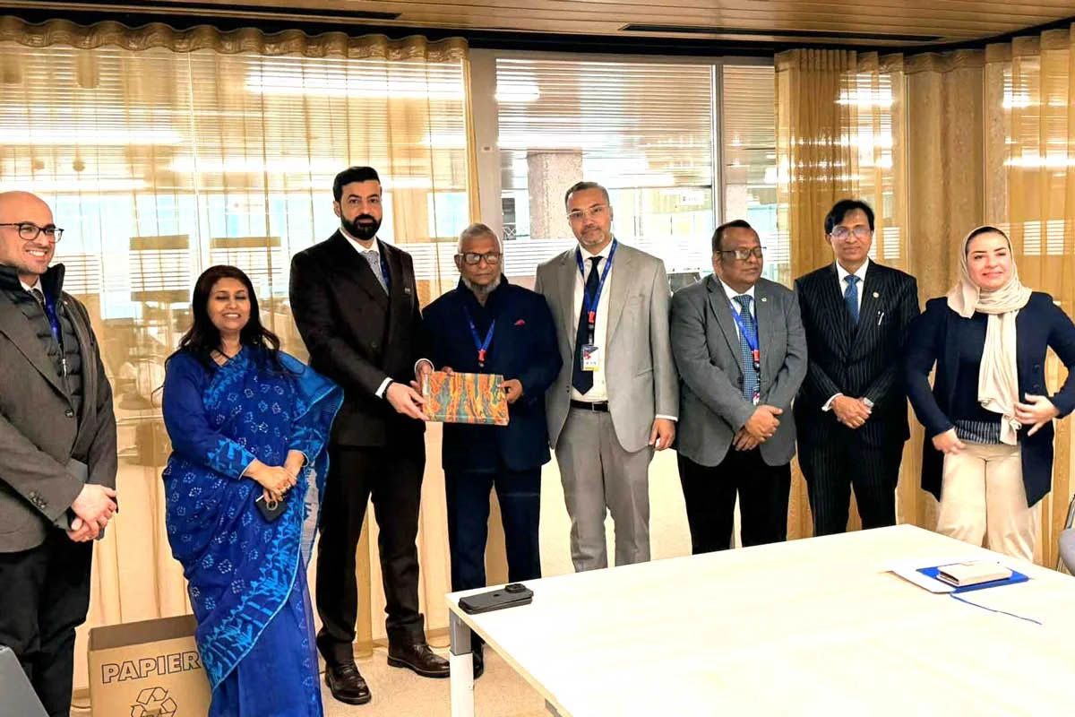 সৌদি আরবে জনশক্তি রপ্তানি বাড়ানোর অনুরোধ প্রবাসী কল্যাণমন্ত্রীর