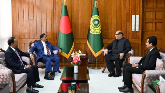 স্পিকারের সাথে পাকিস্তানের হাইকমিশনারের সাক্ষাৎ