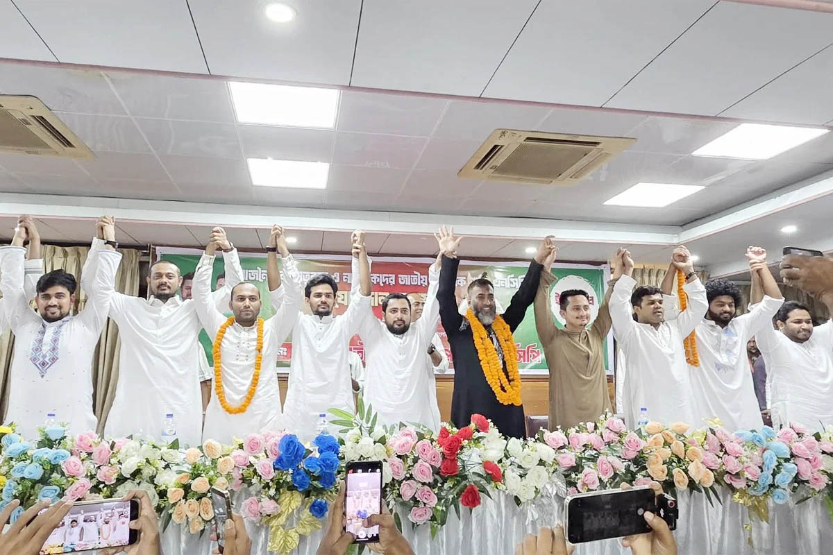 এনসিপিতে যোগ দিলেন ইসহাক সরকার, রনি ও কাফি