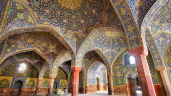 অহংকার থেকে দূরে থাকতে হবে