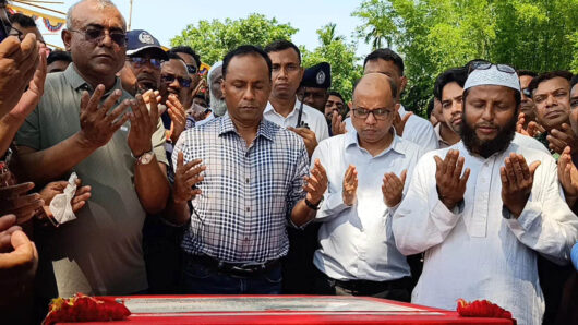 সম্প্রীতি বজায় রেখে নেতাদের রাজনীতি করার আহ্বান ডেপুটি স্পিকারের