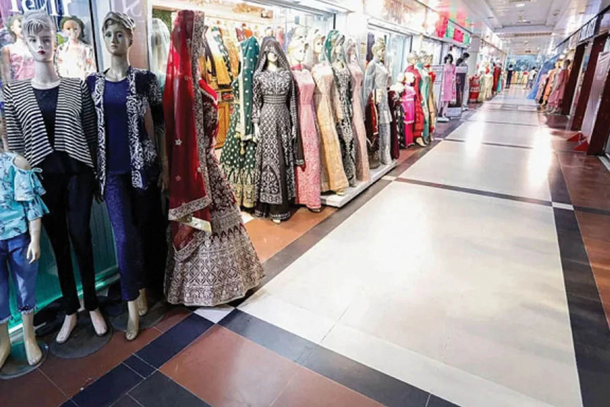 জ্বালানি সাশ্রয়ে রাত ৮টার মধ্যে দোকান-শপিংমল বন্ধের সিদ্ধান্ত