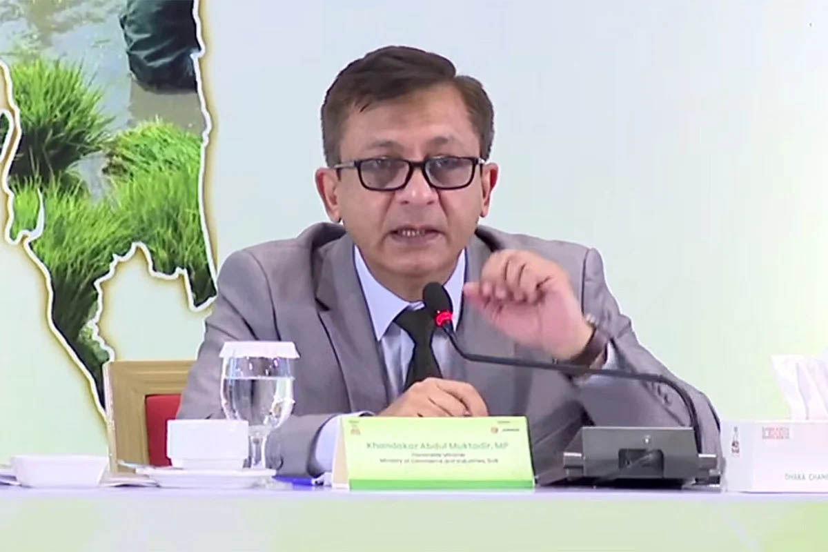 আগামী বাজেটে বাড়তি করের খড়গ আসবে না : বাণিজ্যমন্ত্রী