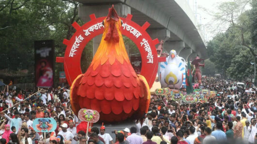 উৎসবের আমেজে শেষ হলো বৈশাখী শোভাযাত্রা