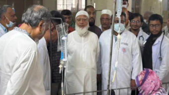 হাসপাতাল ও পেট্রোল পাম্পে গেলেন জামায়াত আমির