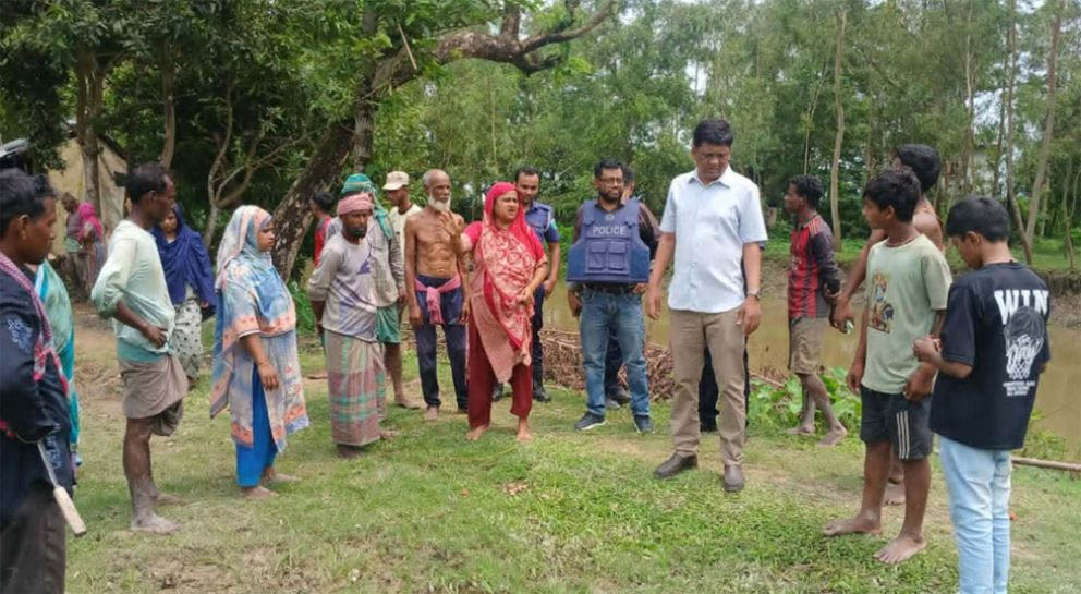 জমি দ খ ল নিয়ে সং ঘ র্ষ, প্রাণ গেল কলেজ ছাত্রের