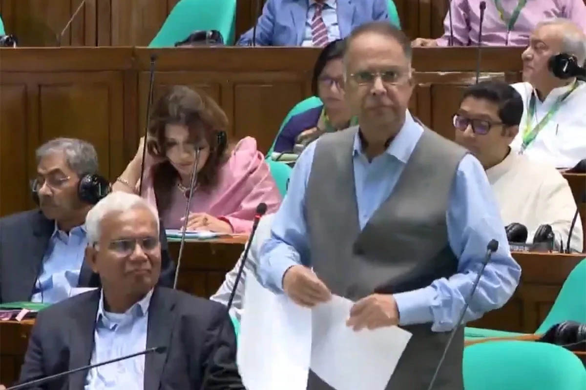 দেশে জ্বালানি তেলের পর্যাপ্ত মজুত রয়েছে : জ্বালানিমন্ত্রী