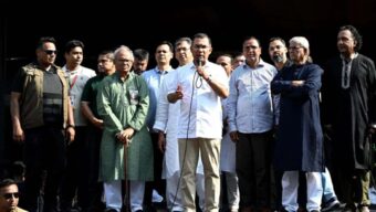 অসহায় মানুষের পাশে থাকতে নেতা-কর্মীদের প্রতি আহ্বান প্রধানমন্ত্রীর