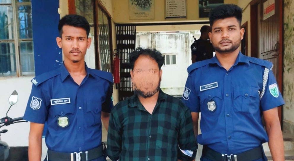 সিলেটে যে কারবার করতেন মালিক, ধরলো পুলিশ