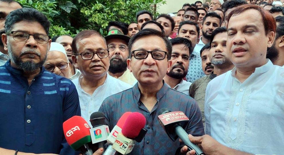 চামড়া শিল্পকে পরিপক্ক রপ্তানিমুখী করা হবে: সিলেটে বাণিজ্যমন্ত্রী