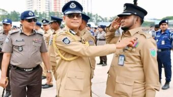 আইজিপি ব্যাজ পেলেন সিলেটের পুলিশ কর্মকর্তা আনোয়ার হোসেন